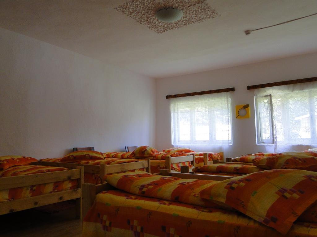 Cabana Cascada Carnic Nucsoara  Luaran gambar
